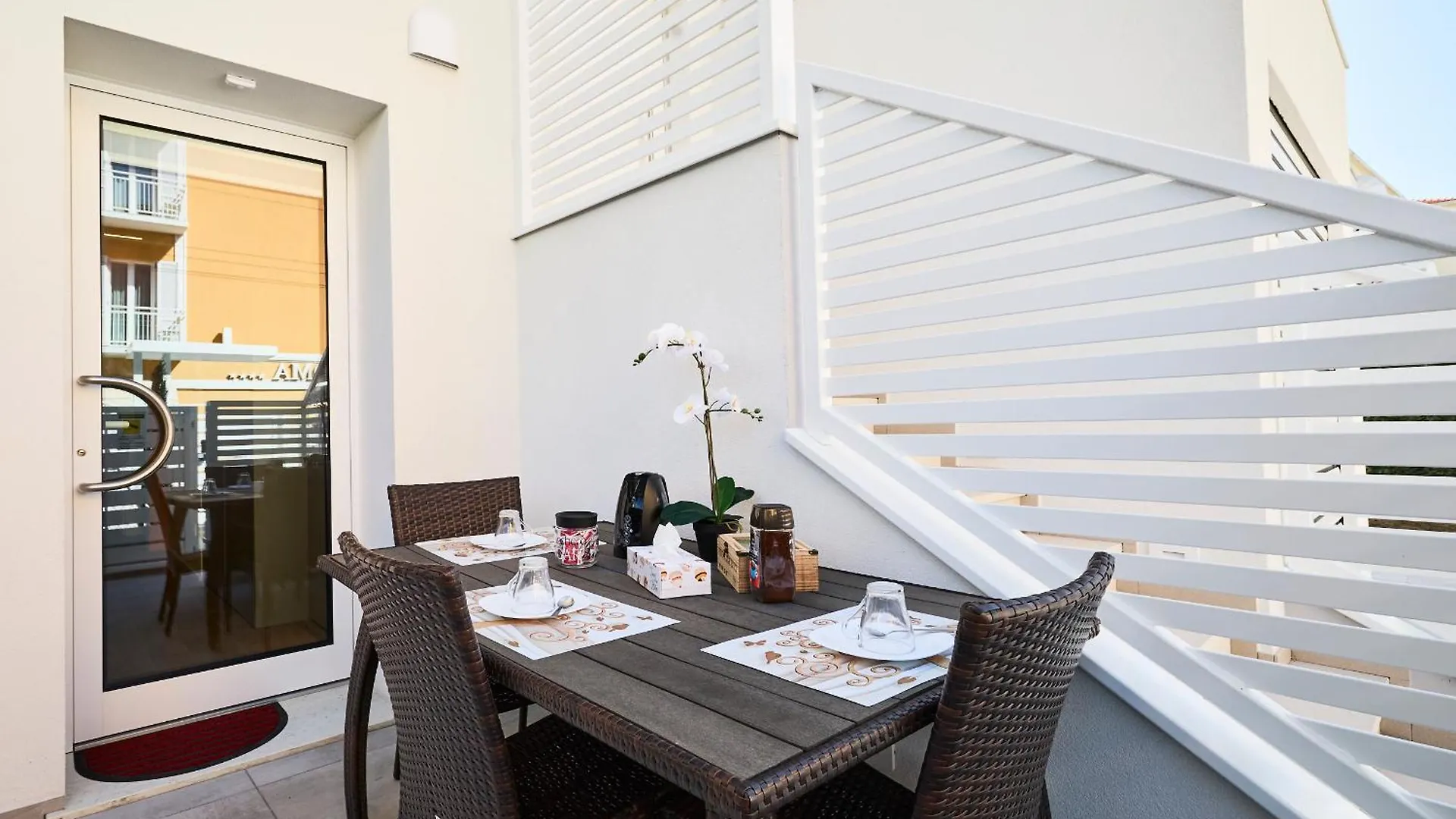 The Twins 1 Luxury Ceccarini - Lungomare Parcheggio Privato Villa Riccione Italien